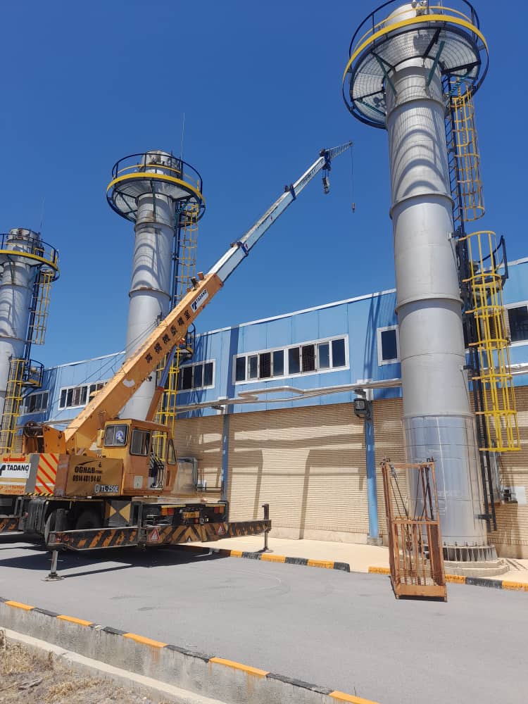 جرثقیل عقاب در میاندوآب جرثقیل عقاب در میاندوآب