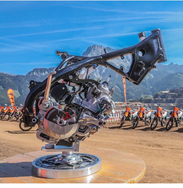 تعمیر و خرید و فروش موتور سیکلت رحیمی در دماوند