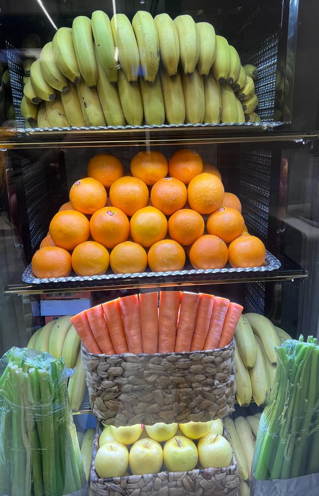 بستنی فروشی سالار در یزد