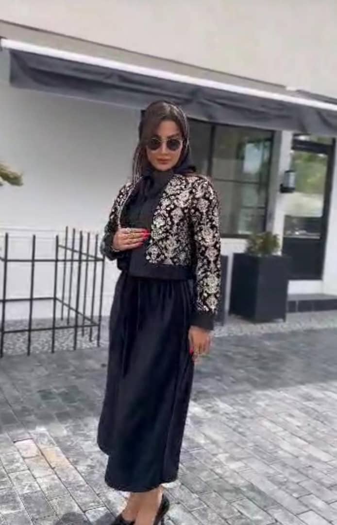 تولید و پخش مانتو و پوشاک اکرمی نیا درکرمانشاه تولید و پخش مانتو و پوشاک اکرمی نیا درکرمانشاه