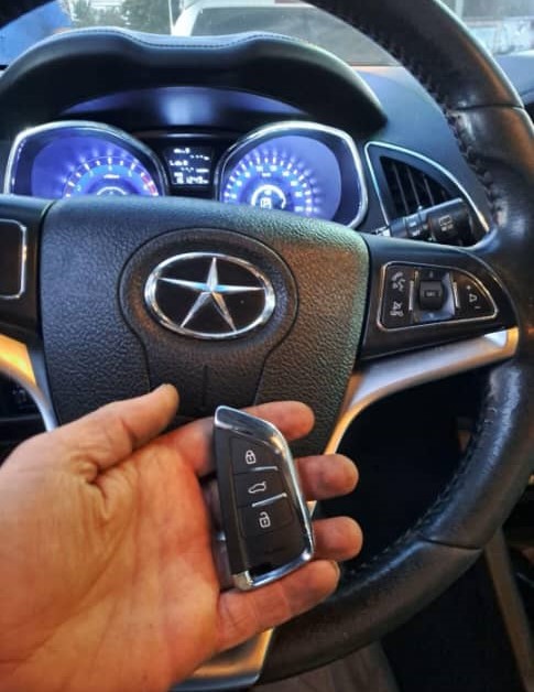 قفل و کلیدسازی شبانه روزی عقیل در رشت قفل و کلیدسازی شبانه روزی عقیل در رشت