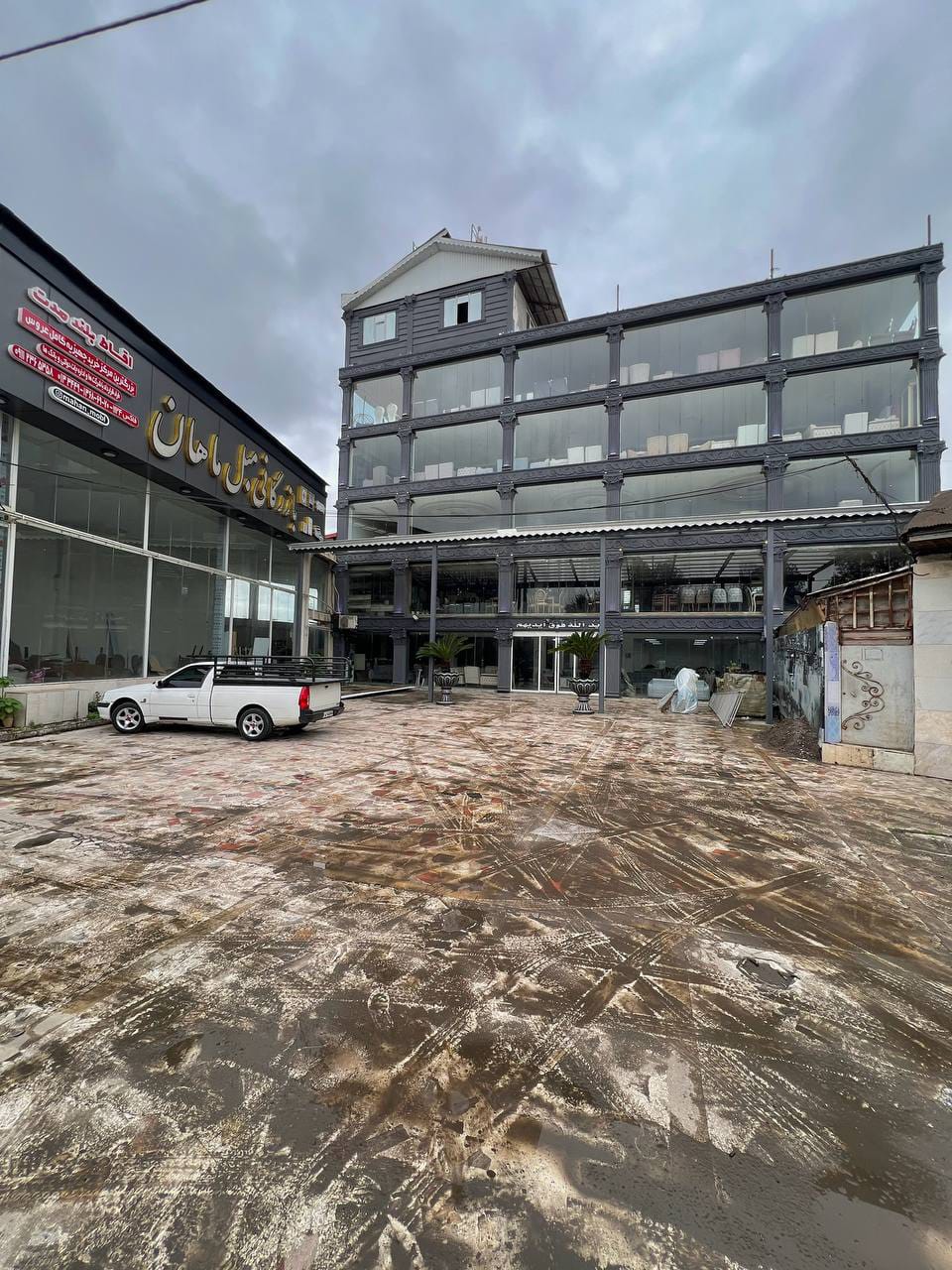 بازرگانی مبل ماهان در رشت جاده انزلی بازرگانی مبل ماهان در رشت جاده انزلی