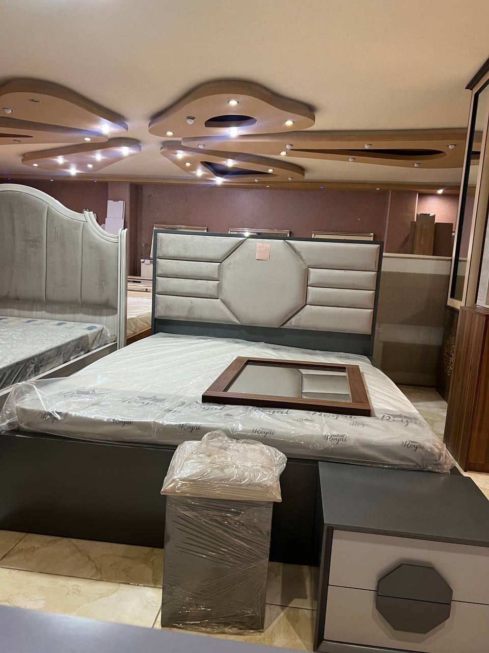 بازرگانی مبل ماهان در رشت جاده انزلی بازرگانی مبل ماهان در رشت جاده انزلی