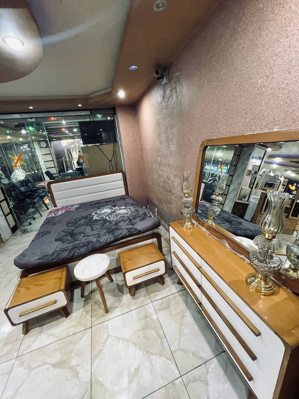 بازرگانی مبل ماهان در رشت جاده انزلی بازرگانی مبل ماهان در رشت جاده انزلی