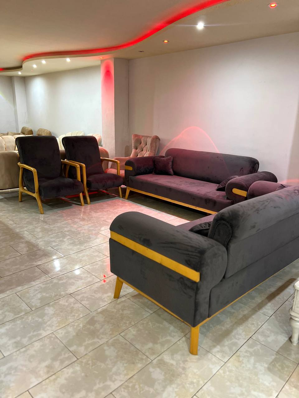 بازرگانی مبل ماهان در رشت جاده انزلی بازرگانی مبل ماهان در رشت جاده انزلی