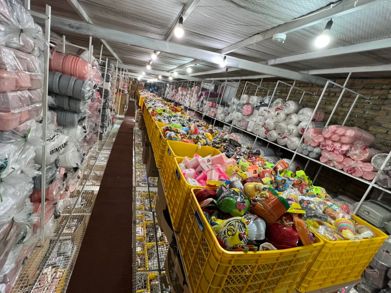 پلاستیک ابوطالبیان در همدان پلاستیک ابوطالبیان در همدان