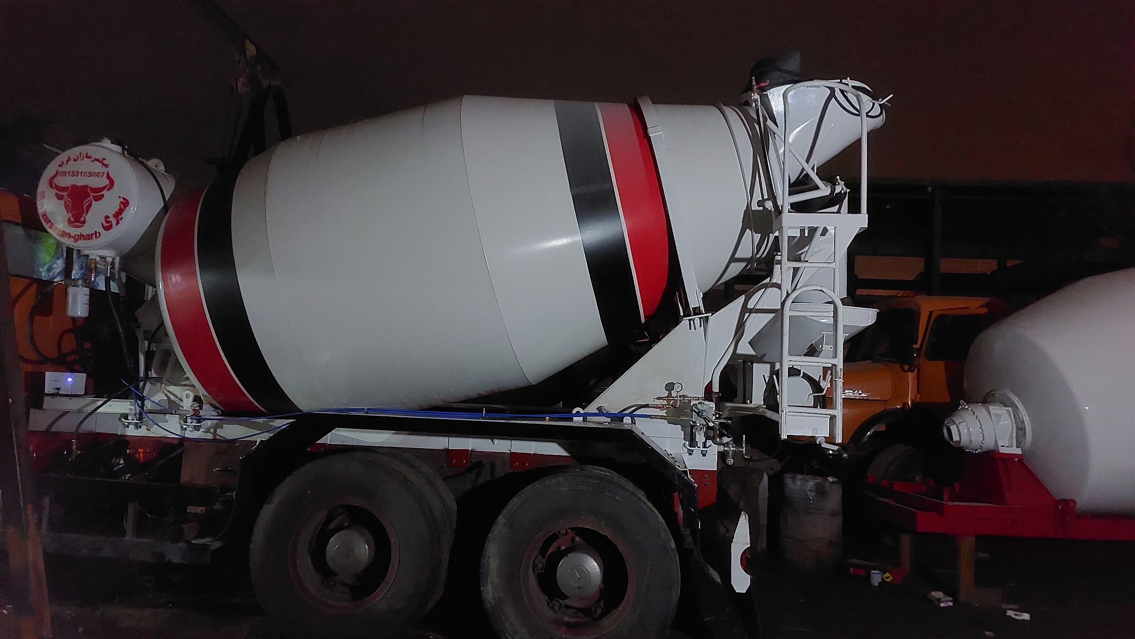 میکسر سازان غرب نصیری در همدان میکسر سازان غرب نصیری در همدان