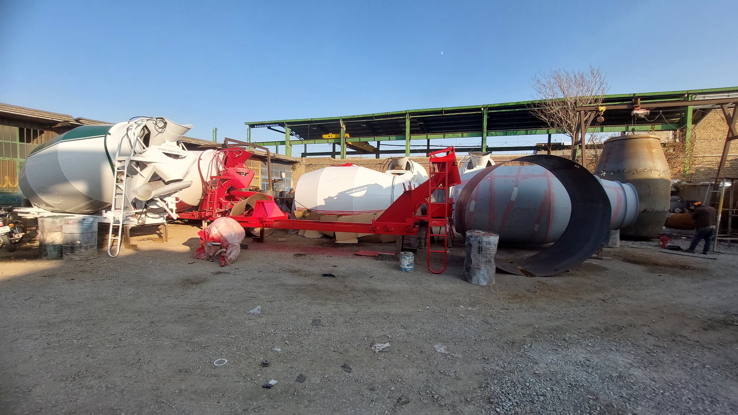 میکسر سازان غرب نصیری در همدان میکسر سازان غرب نصیری در همدان