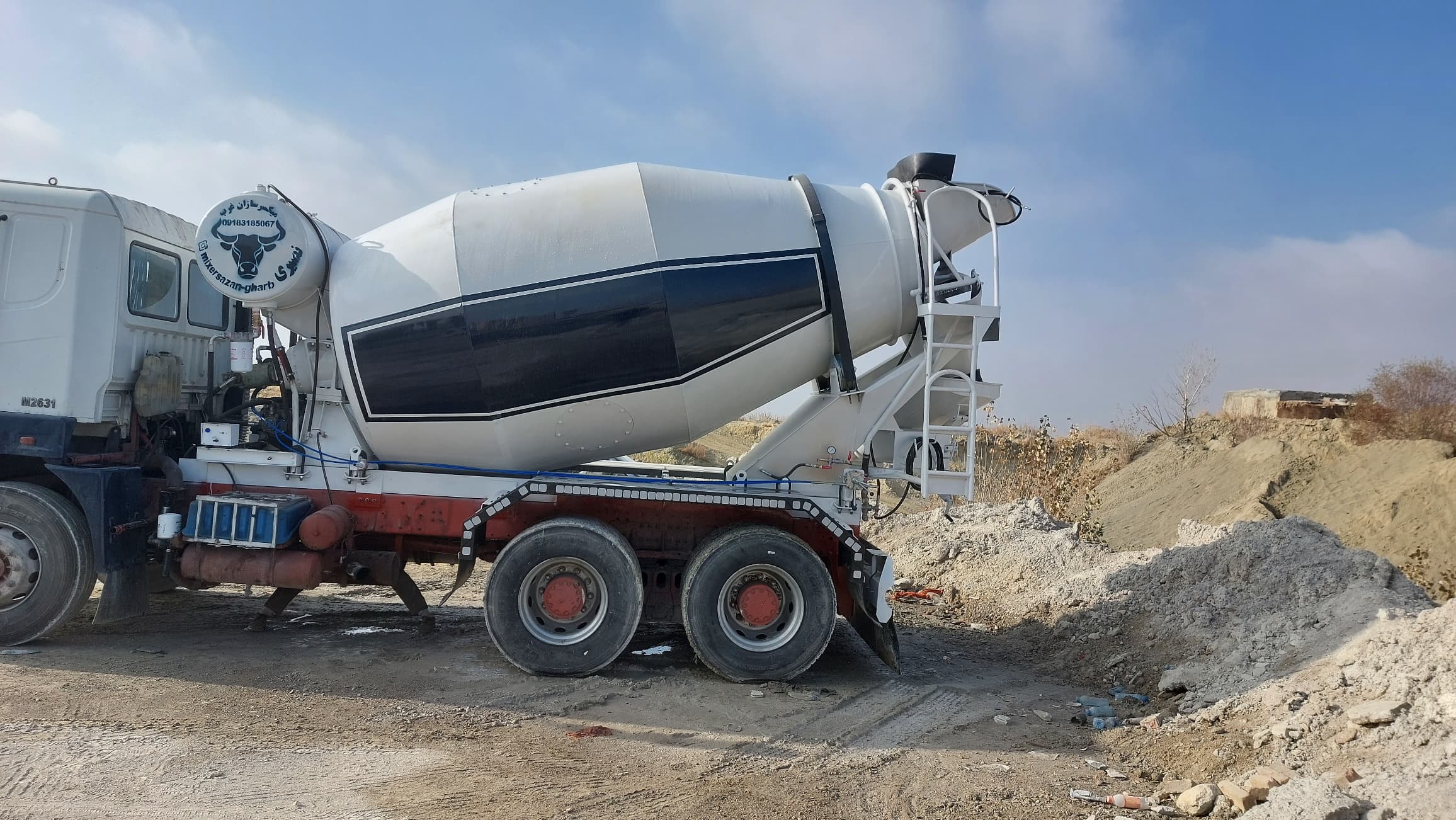 میکسر سازان غرب نصیری در همدان میکسر سازان غرب نصیری در همدان