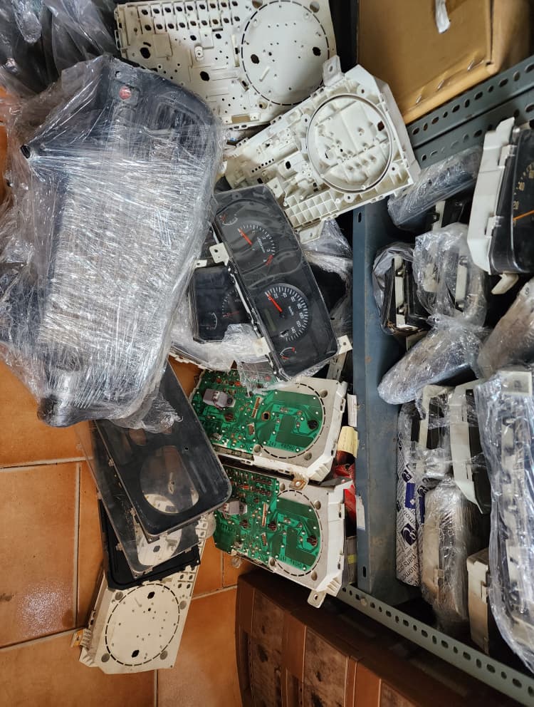 فروشگاه لوازم یدکی ایسوزو بنارویی در بندرعباس