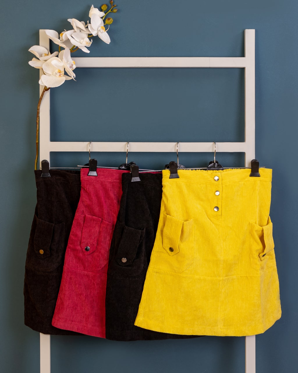 دامن مخمل کوتاه زنانه