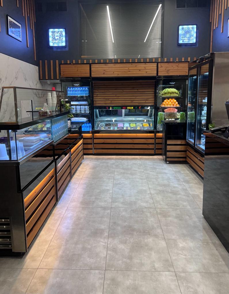 بستنی فروشی سالار در یزد