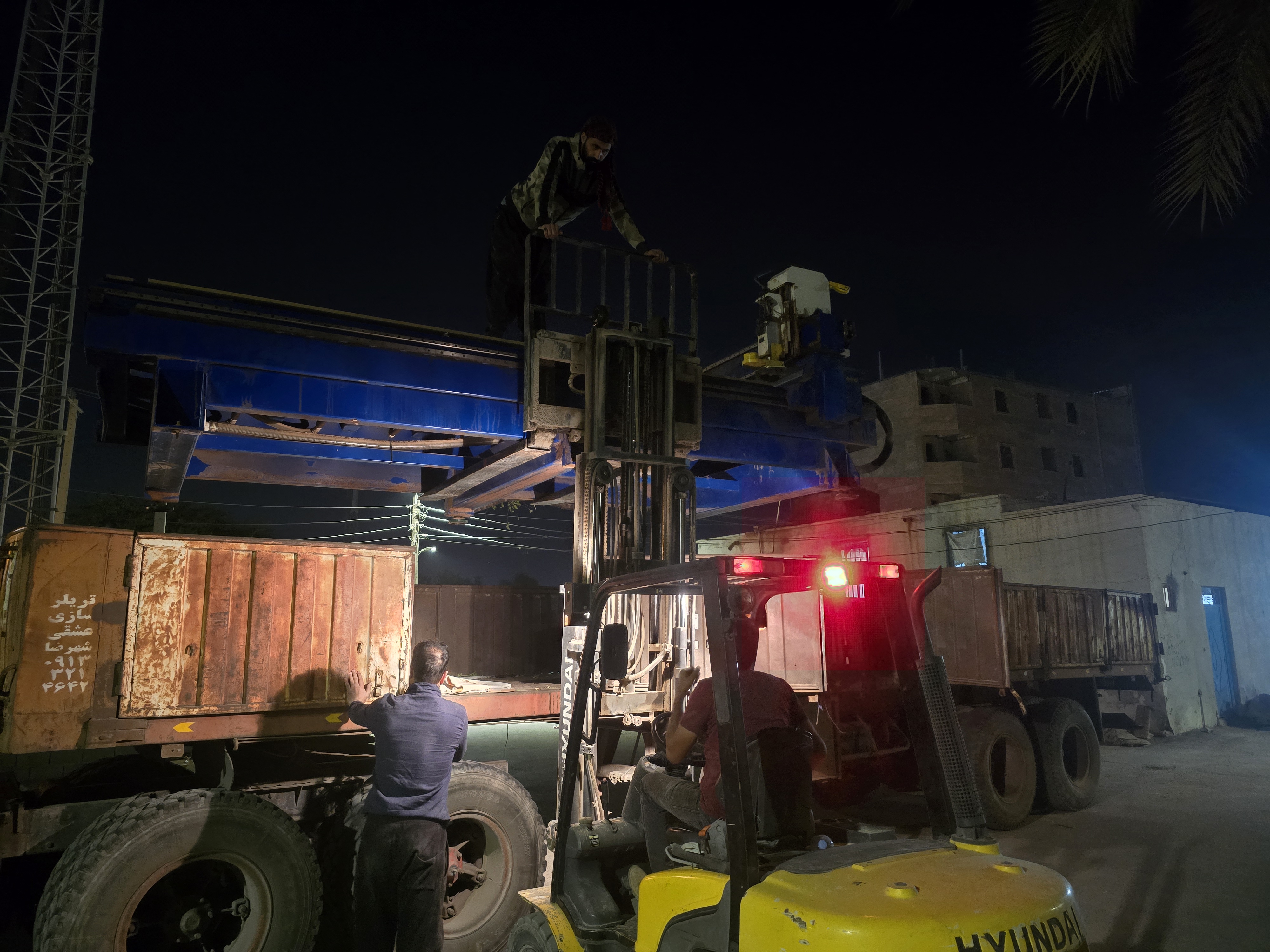 ماهان لیفتراک در بندرعباس ماهان لیفتراک در بندرعباس