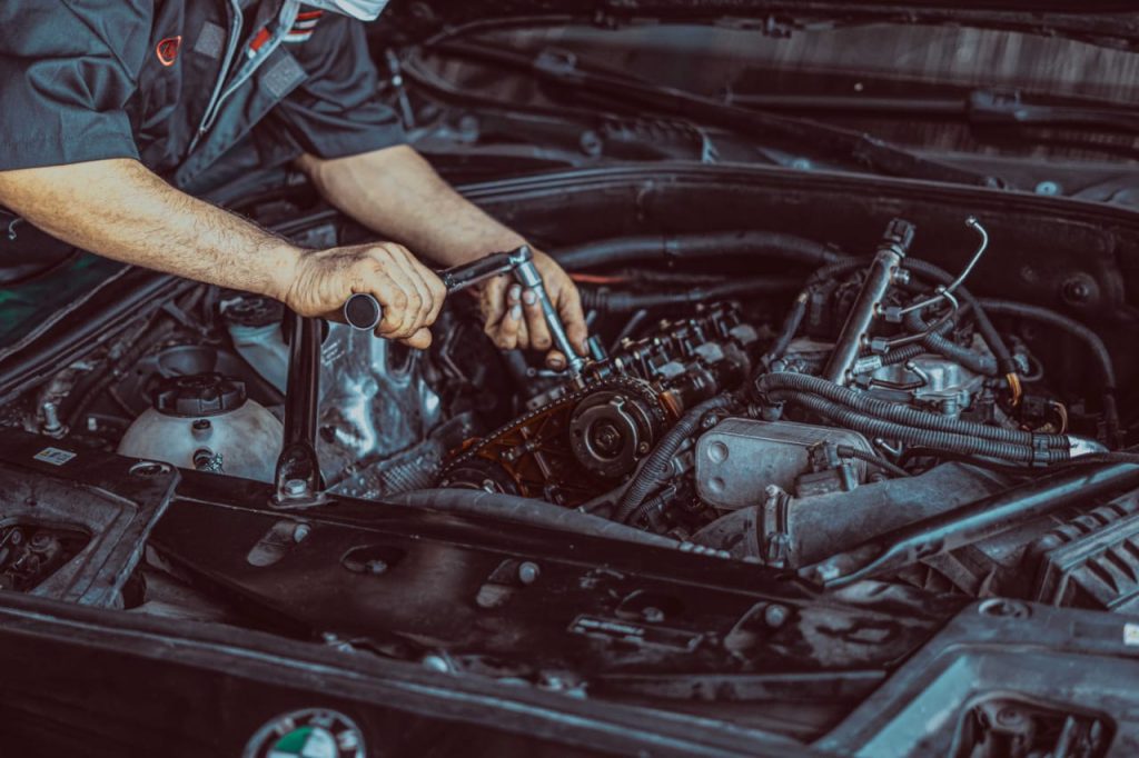 کلینیک فوق تخصصی هیوندا کیا سنتر فرخنده در رشت