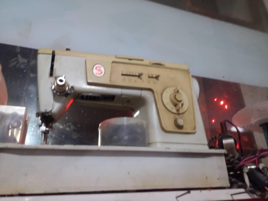 تعمیرات حرفه ای لباس و چرخ خیاطی حسین در تبریز تعمیرات حرفه ای لباس و چرخ خیاطی حسین در تبریز