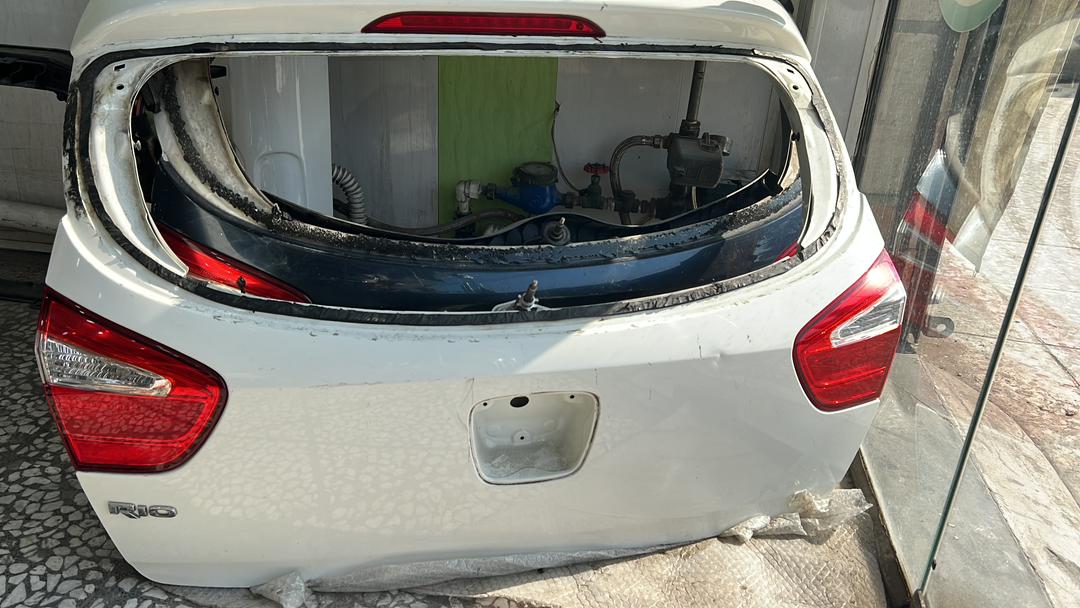 یدکی خودرو خارجی استوک و نو جهان آرا در اهواز