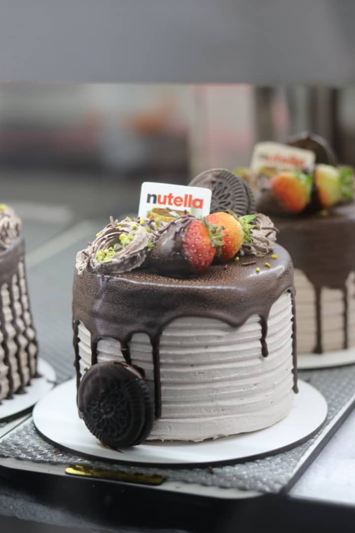 شیرینی و سوغات تک برگ در خرمدره