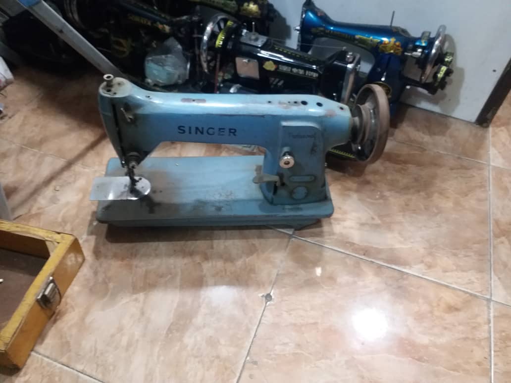 تعمیرات حرفه ای لباس و چرخ خیاطی حسین در تبریز تعمیرات حرفه ای لباس و چرخ خیاطی حسین در تبریز