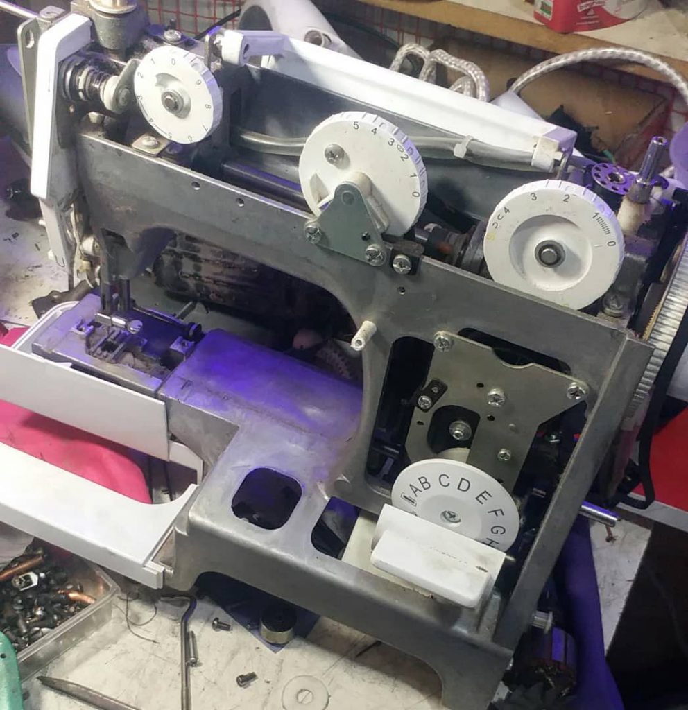 تعمیرات حرفه ای لباس و چرخ خیاطی حسین در تبریز تعمیرات حرفه ای لباس و چرخ خیاطی حسین در تبریز