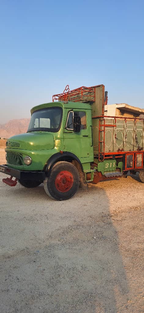 نمایشگاه کامیون امیری در برازجان
