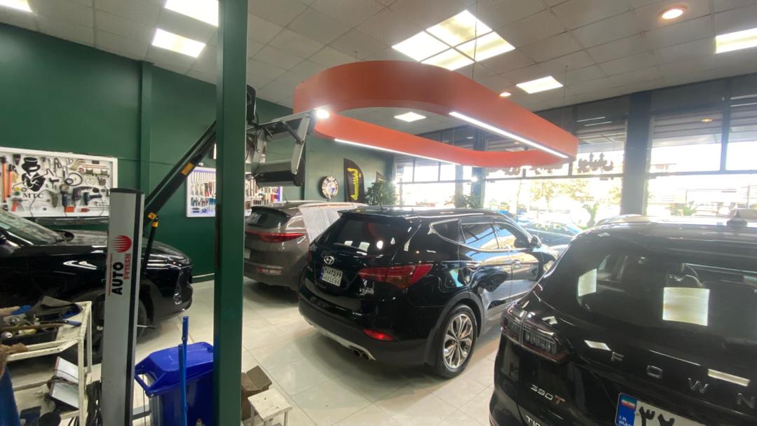 کارشناسی رنگ خودرو رنگارنگ در همدان