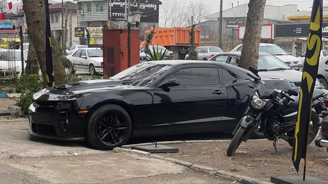 کارشناسی رنگ خودرو رنگارنگ در همدان