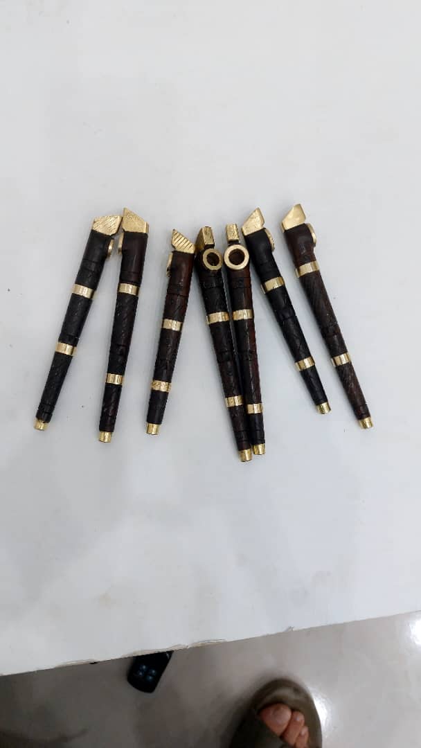 تنباکو و مدواخ کلات در گراش فارس تنباکو و مدواخ کلات در گراش فارس