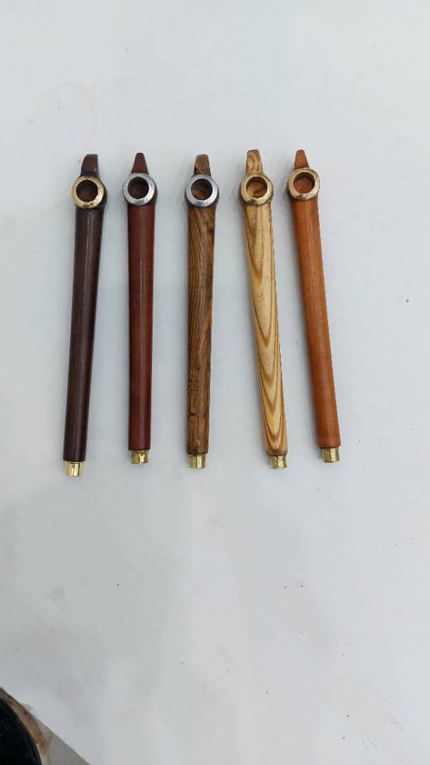 تنباکو و مدواخ کلات در گراش فارس تنباکو و مدواخ کلات در گراش فارس