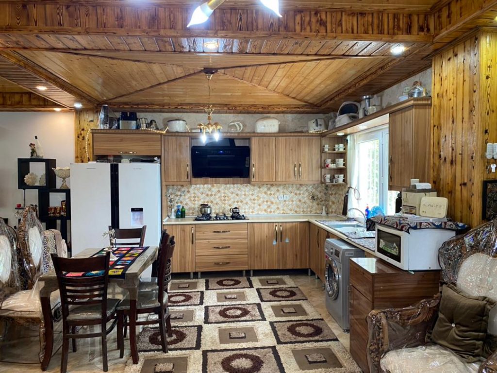 املاک کوروش در متل قو