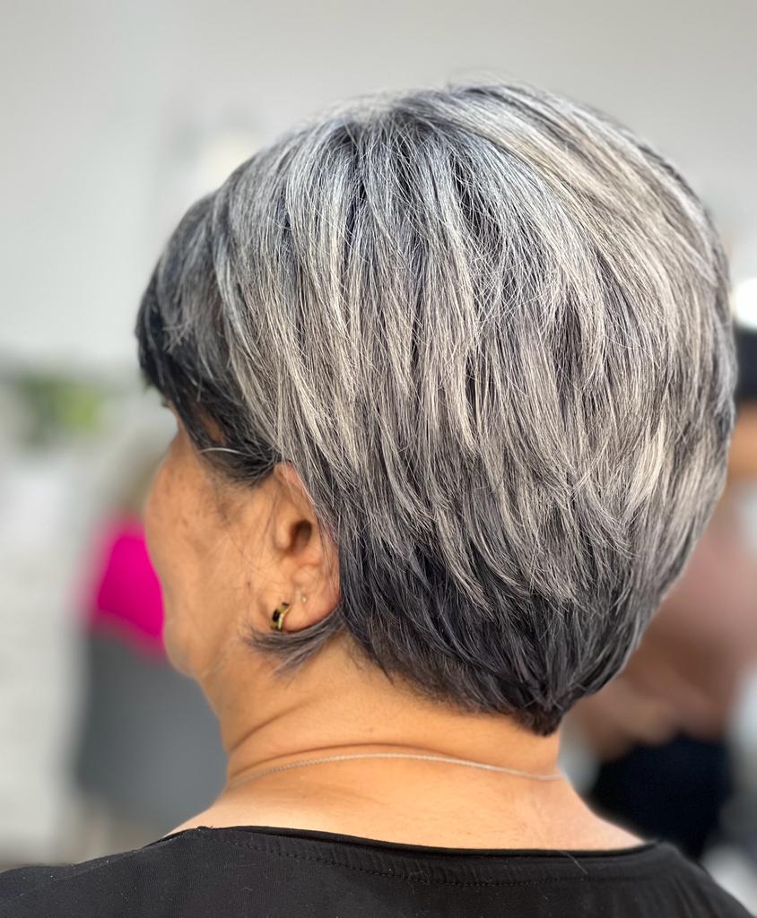 رنگ و لایت و کراتین سحر رضایی در آمل رنگ و لایت و کراتین سحر رضایی در آمل