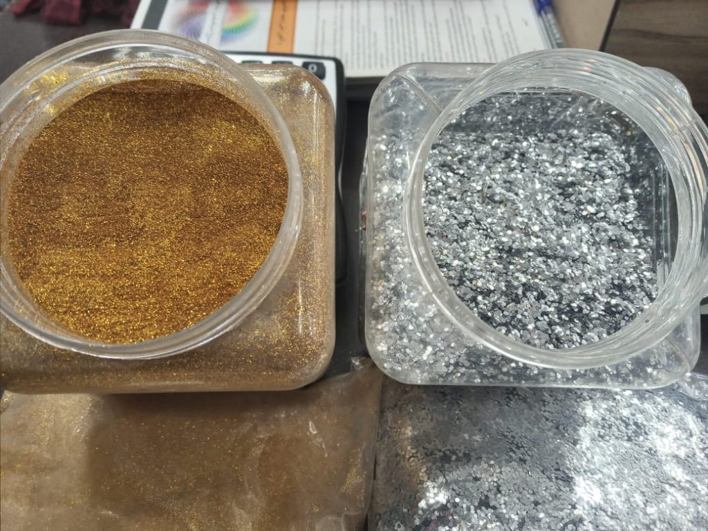 پخش رنگ کسرا فرازپیشه در گیلان پخش رنگ کسرا فرازپیشه در گیلان