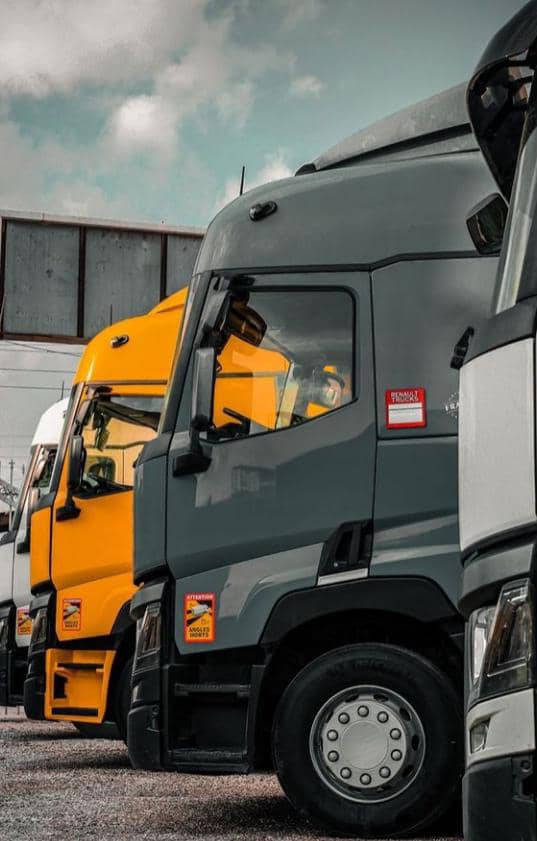 نمایشگاه کامیون جعفری در کرمان نمایشگاه کامیون جعفری در کرمان