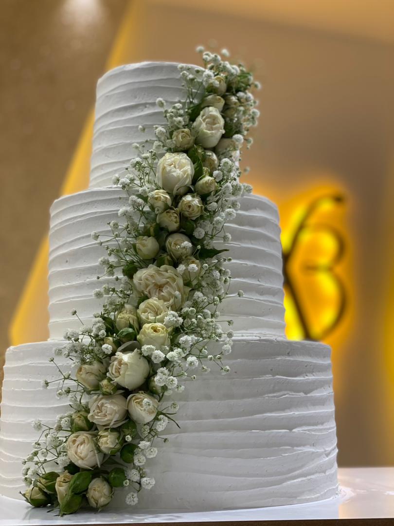 شیرینی خانگی ناب در سیرجان