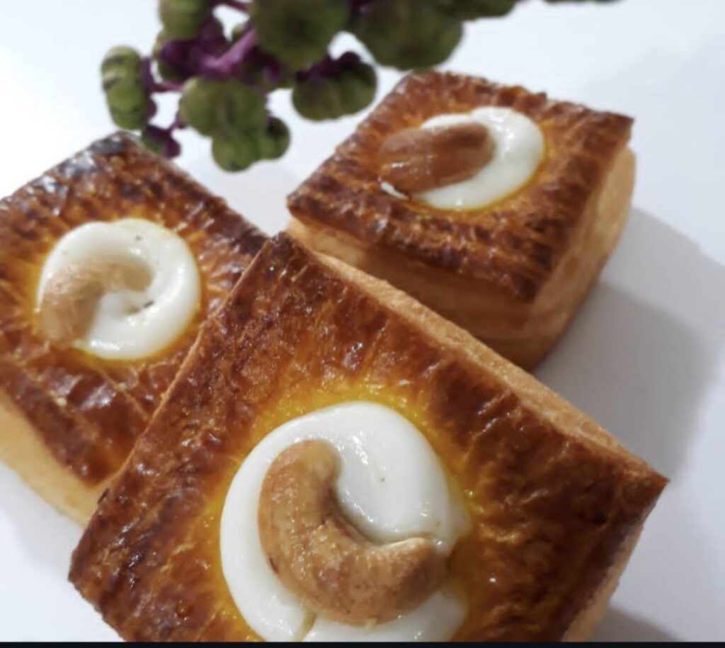 شیرینی سرای پاندا در ابهر