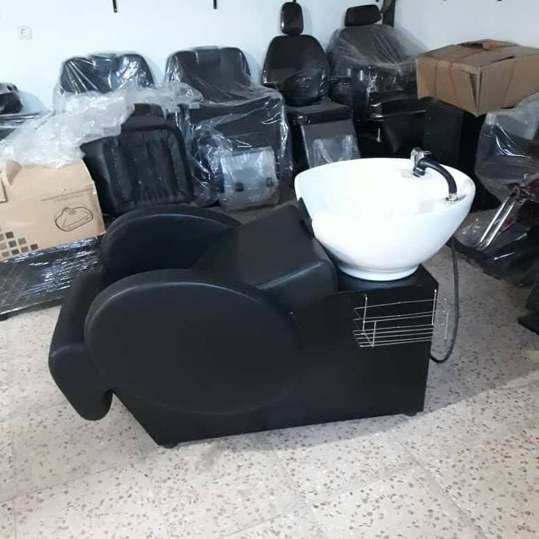 تجهیزات سالنی آرایشی و محصولات پوستی کاردر در فریدون کنار تجهیزات سالنی آرایشی و محصولات پوستی کاردر در فریدون کنار