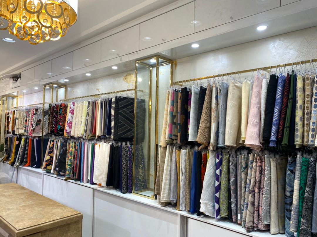 پارچه سرای محمدرضا نوربخشیان در کاشان پارچه سرای محمدرضا نوربخشیان در کاشان