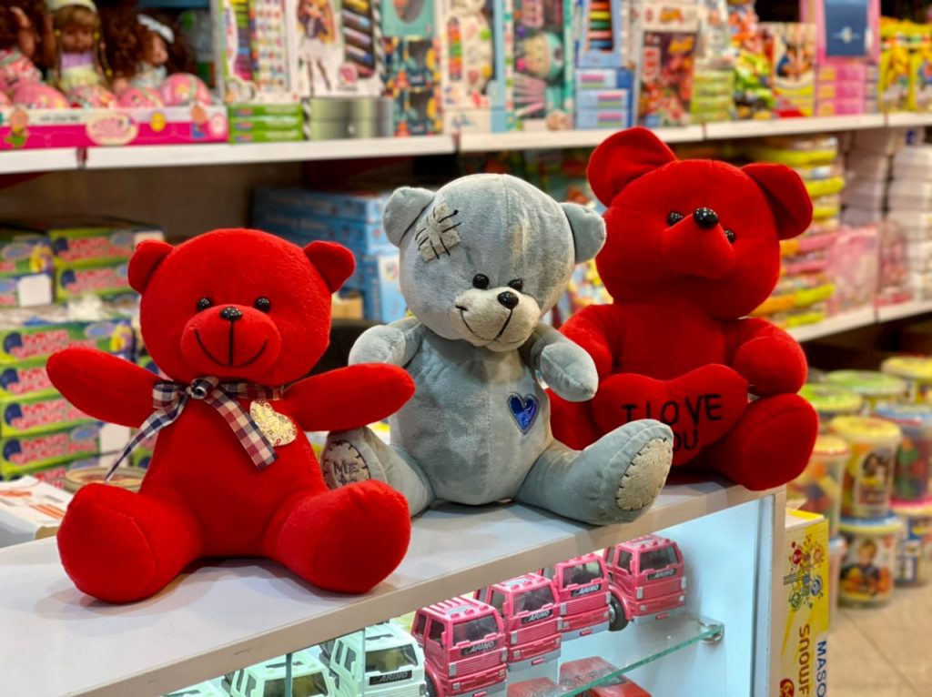 پخش عمده اسباب بازی دورا در بابل پخش عمده اسباب بازی دورا در بابل