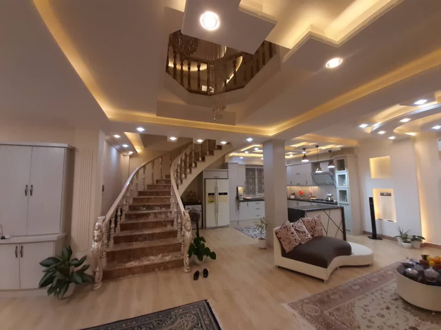 کافه رستوران کاریزما در یزد