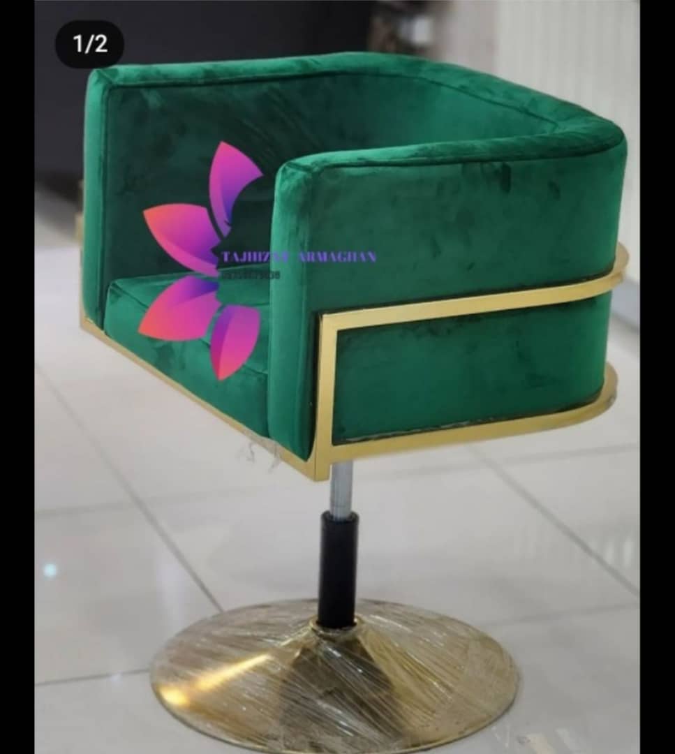 تجهیزات سالنی آرایشی و محصولات پوستی کاردر در فریدون کنار تجهیزات سالنی آرایشی و محصولات پوستی کاردر در فریدون کنار