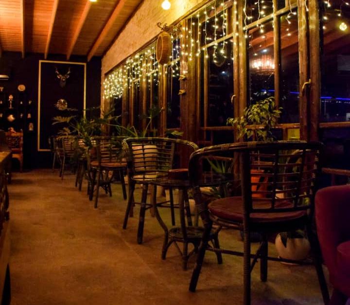 کافه رستوران گیلانشاه در انزلی