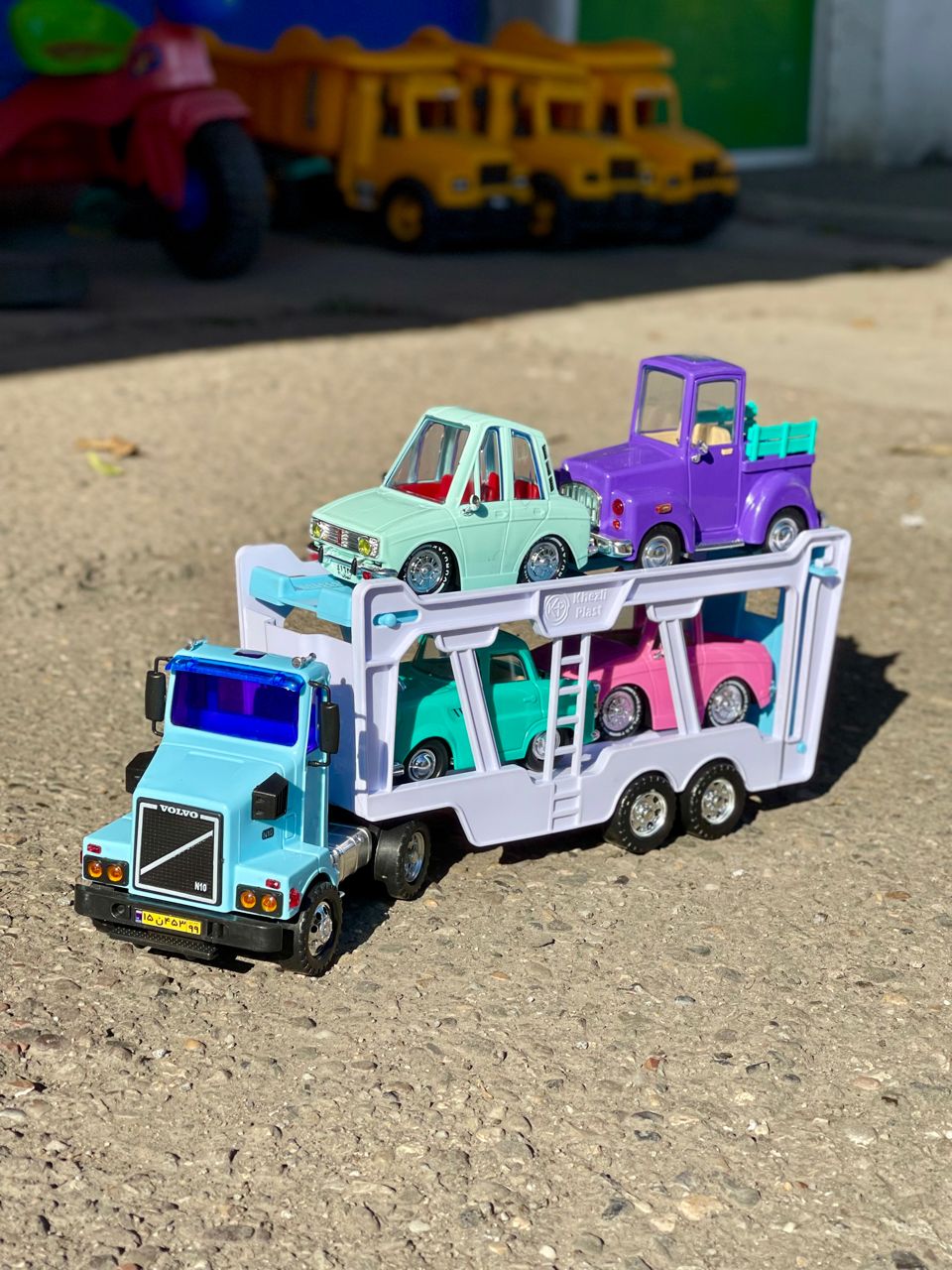 پخش عمده اسباب بازی دورا در بابل پخش عمده اسباب بازی دورا در بابل