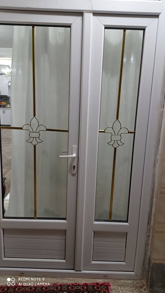 درب و پنجره دوجداره همتاوین در قاین درب و پنجره دوجداره همتاوین در قاین