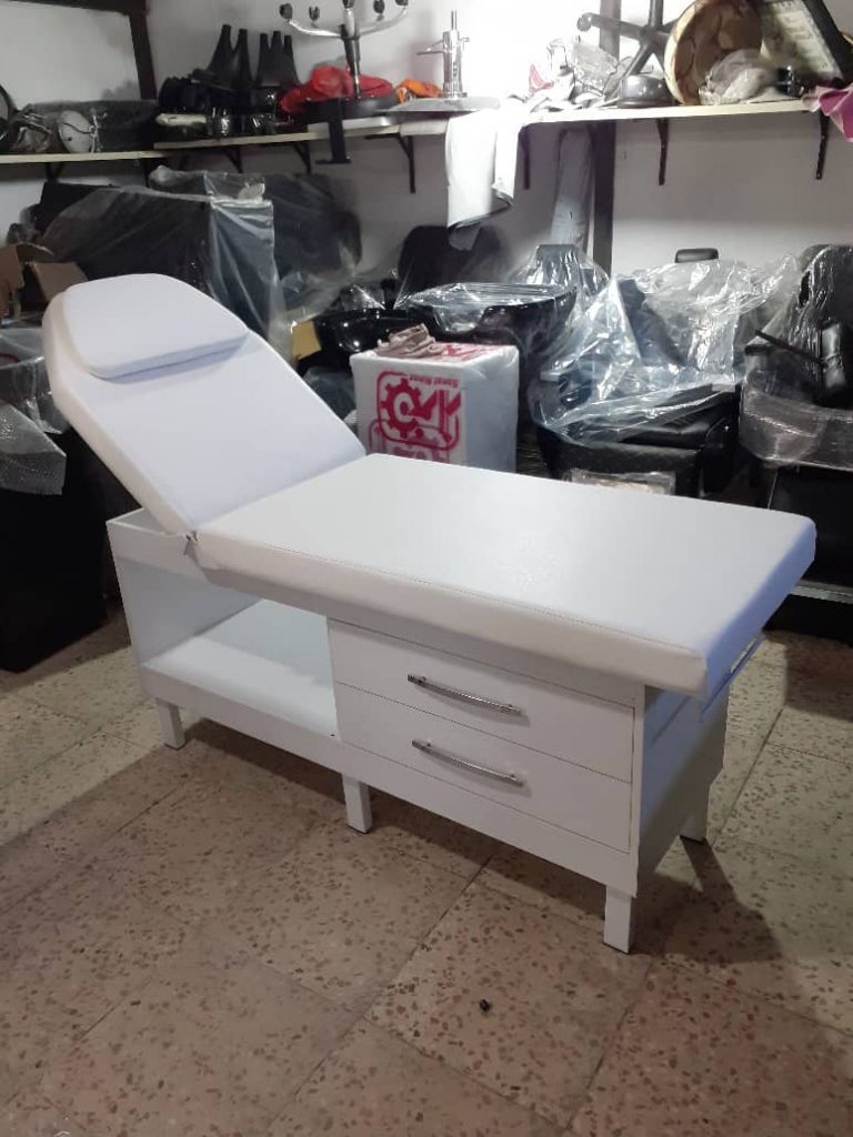 تجهیزات سالنی آرایشی و محصولات پوستی کاردر در فریدون کنار تجهیزات سالنی آرایشی و محصولات پوستی کاردر در فریدون کنار