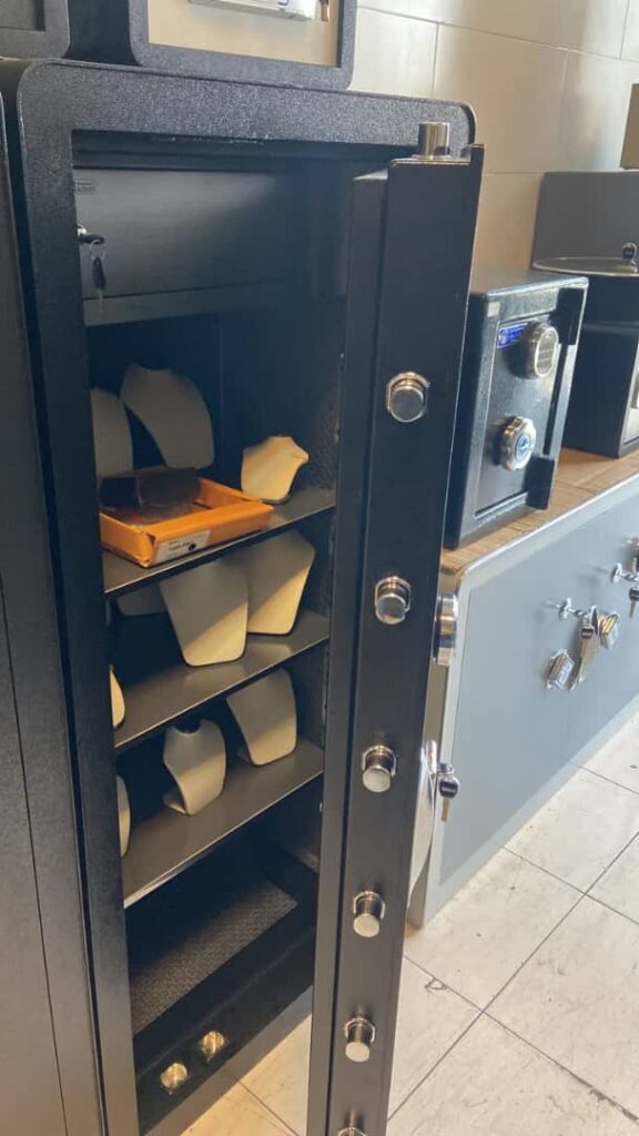 صندوق نسوز شیراز کاوه آرمان در شیراز