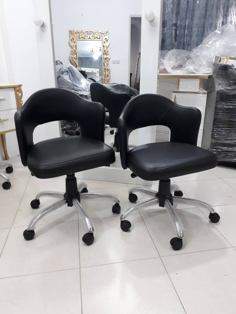 تجهیزات سالنی آرایشی و محصولات پوستی کاردر در فریدون کنار تجهیزات سالنی آرایشی و محصولات پوستی کاردر در فریدون کنار