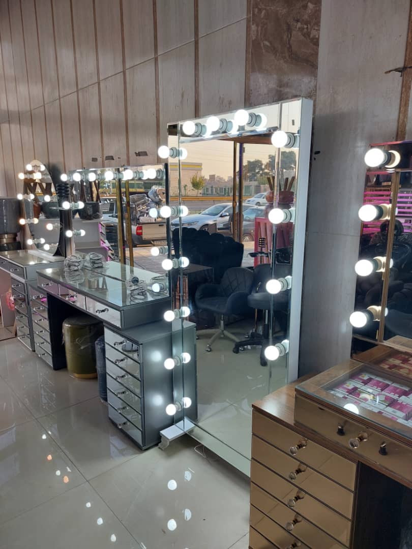 تجهیزات سالنی آرایشی و محصولات پوستی کاردر در فریدون کنار تجهیزات سالنی آرایشی و محصولات پوستی کاردر در فریدون کنار