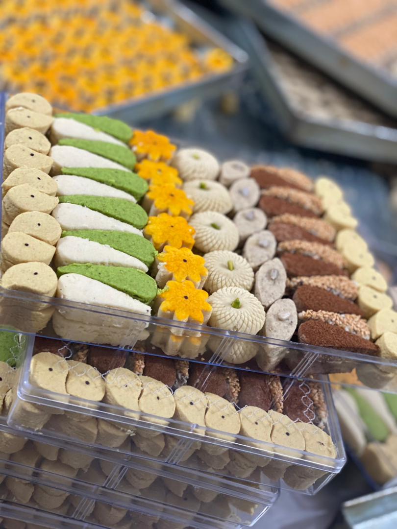 شیرینی خانگی ناب در سیرجان