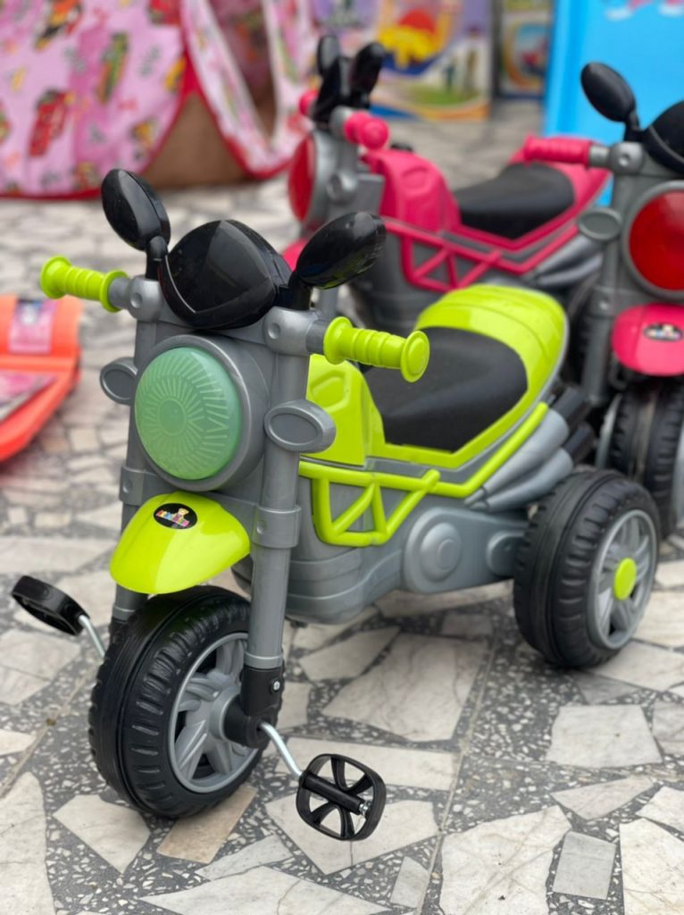 پخش عمده اسباب بازی دورا در بابل پخش عمده اسباب بازی دورا در بابل