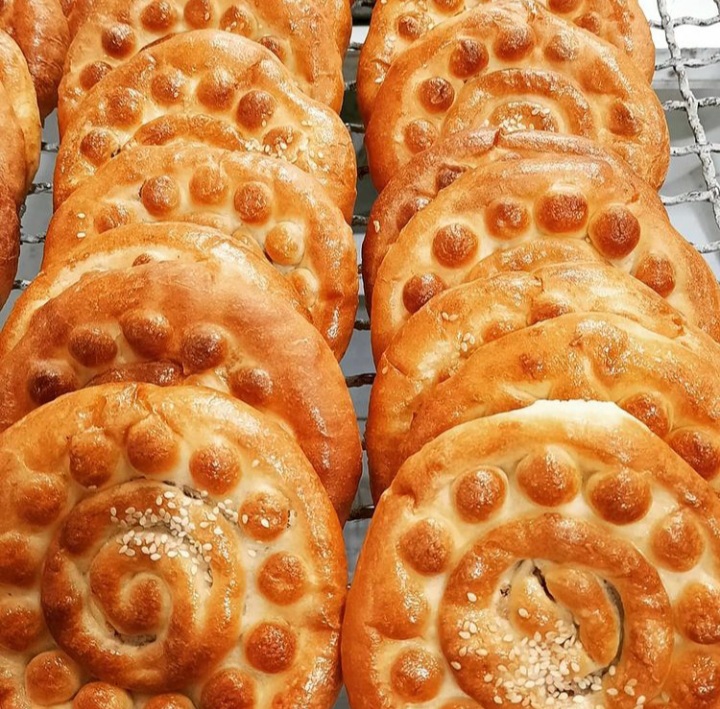 کلوچه پزی گلی نژاد کلوچه پزی گلی نژاد