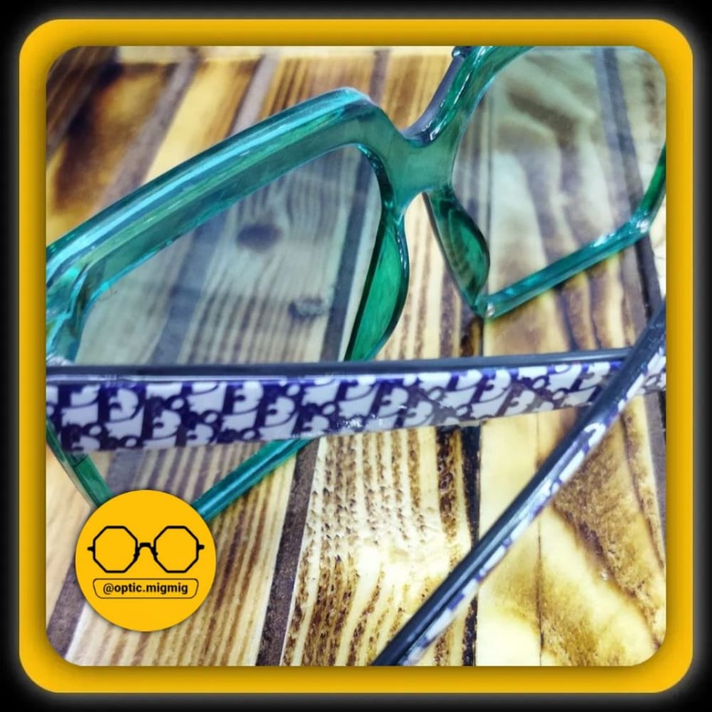 عینک آفتابی زنانه برند دیور